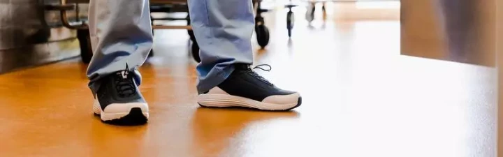 Buty medyczne męskie James OB Safety Jogger