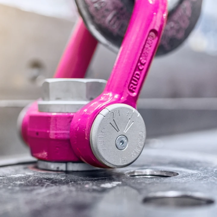 Śruba do podnoszenia ACP-TURNADO z różną długością śruby wraz z nakrętką i podkładką