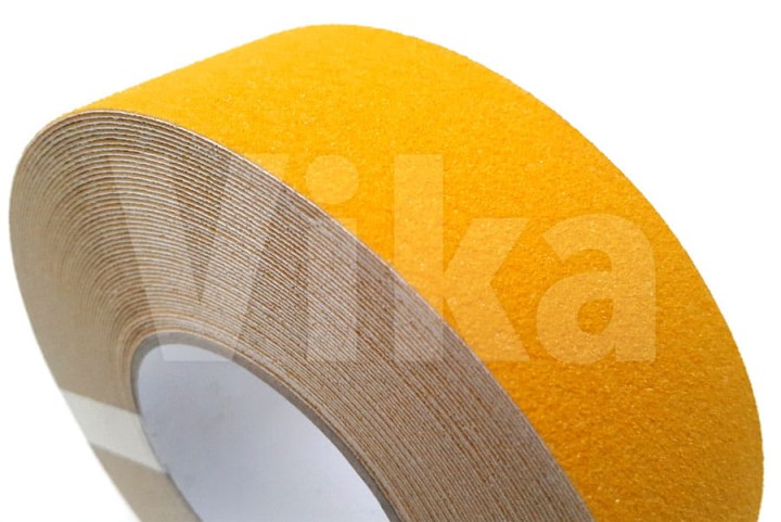 Taśma-antypoślizgowa-żółta.jpg