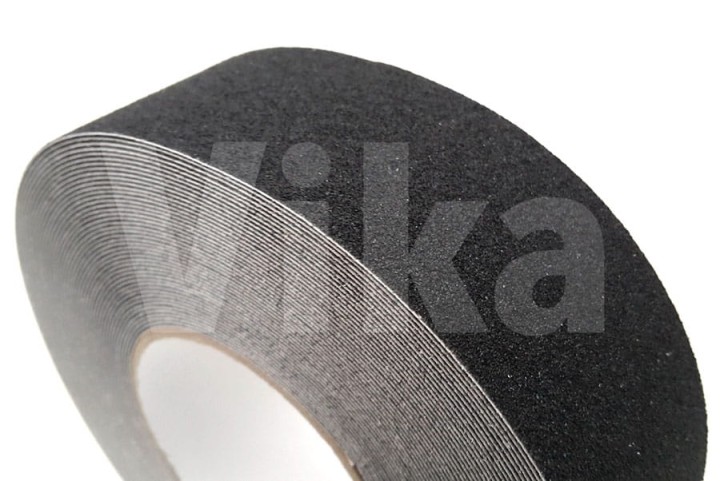 Taśma-antypoślizgowa---czarna.jpg