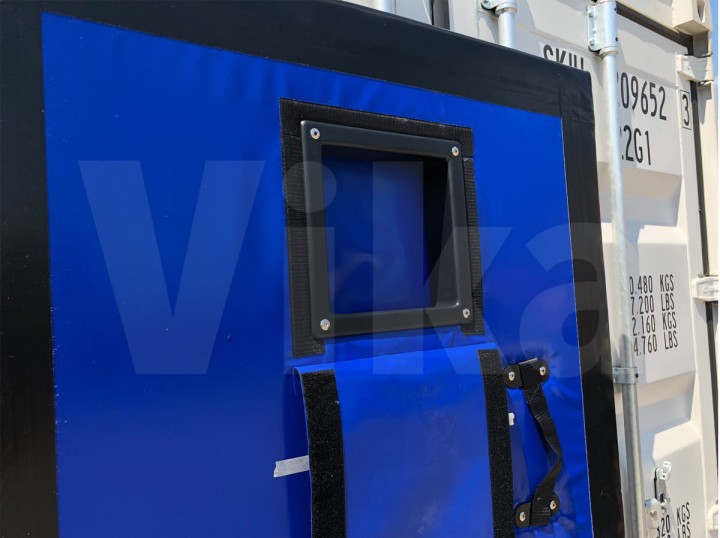 Kurtyna termoizolacyjna z oknem wentylacyjnym