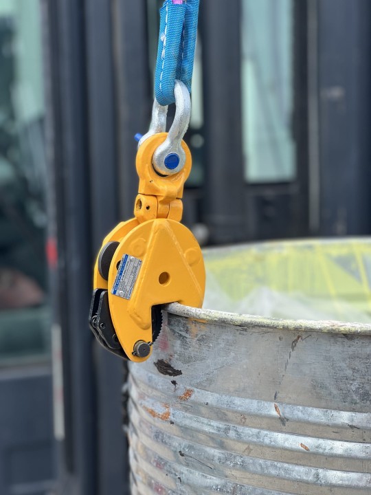 Uchwyt do podnoszenia beczki