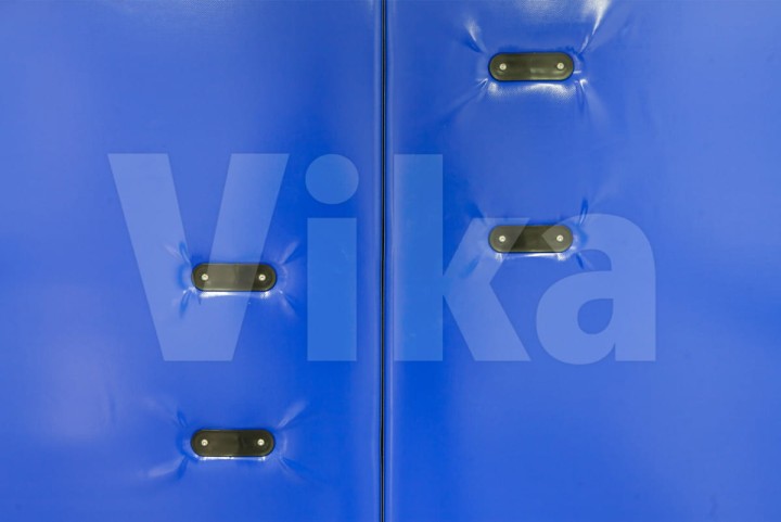 Kurtyna termiczna łamana pośrodku